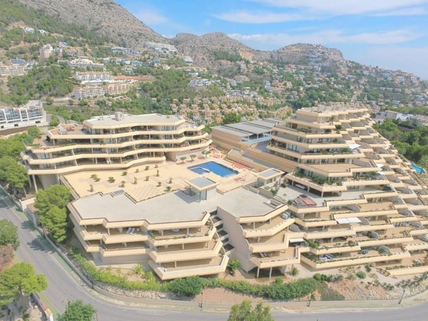 Apartment in Pinos - view 1