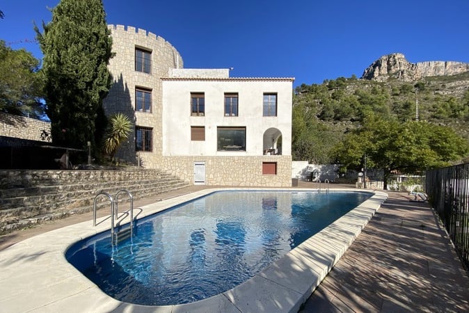 Villa in Barx - view 1