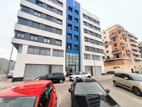 Apartment in Oliva - view 1