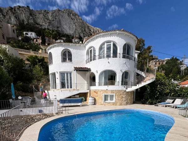 Villa in la Canuta - view 1