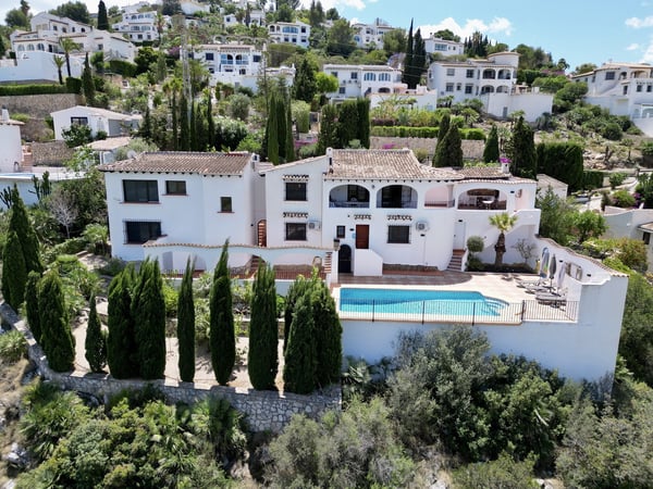 Villa in Monte Pego - view 1