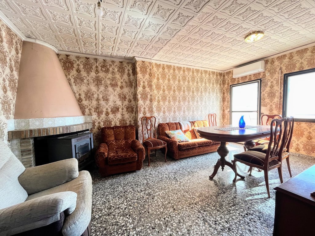 House in Campell - Image 3