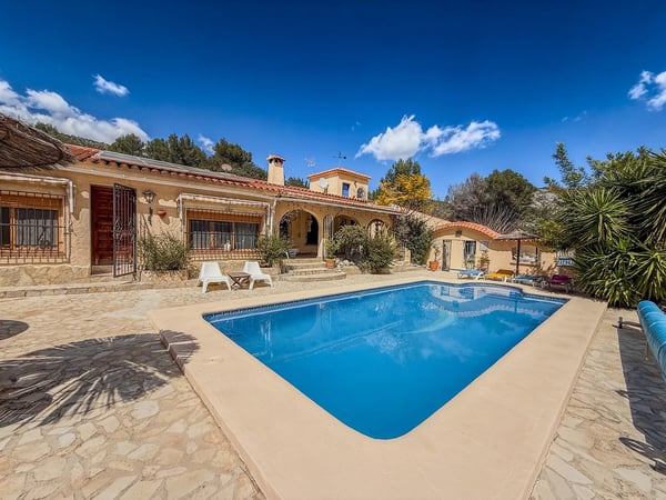 Villa in Castell de Castells - view 1