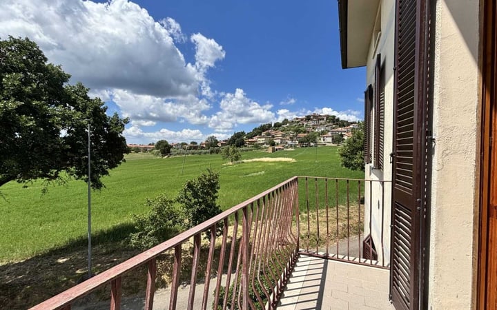 House in Montegabbione - view 1