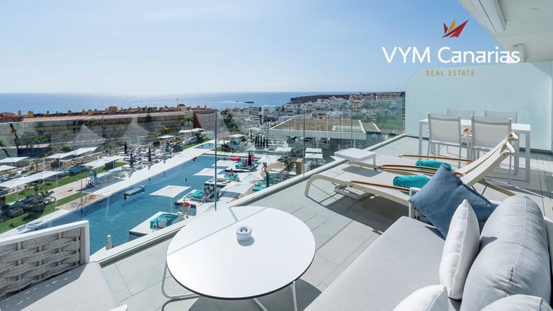 Apartment in La Caleta - view 1