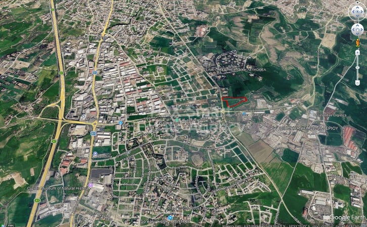 Land in Geri - view 1