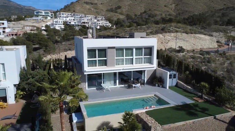 Villa in Orcheta - view 1