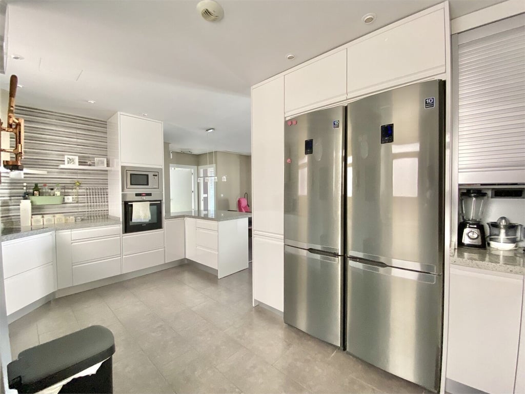 Apartment in Villamartin - Image 2