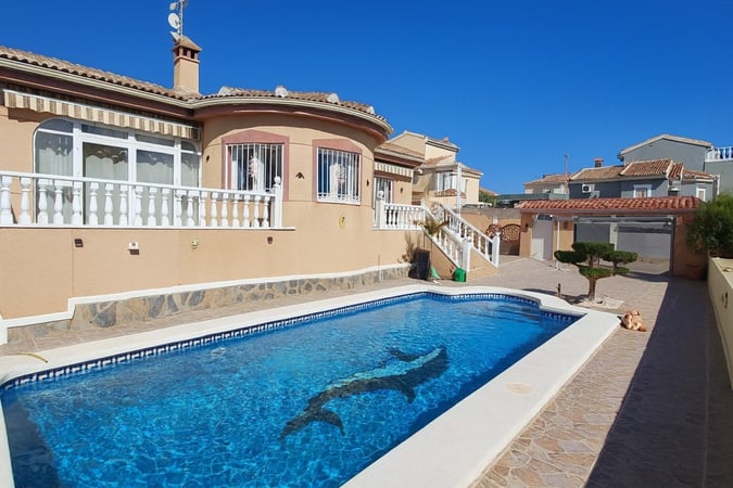 Villa in Rojales - view 1