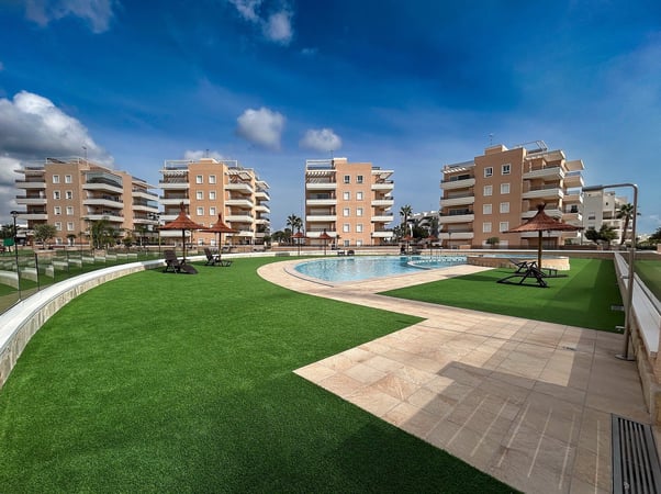 Apartment in Urbanizacion El Raso - view 1