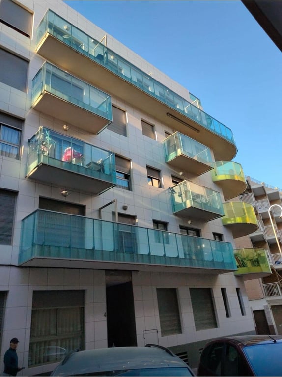 Apartment in Guardamar del Segura - Image 2