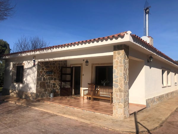 Villa in Elda - view 1