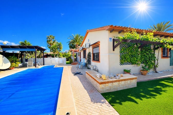 Villa in Cabo Roig - view 1