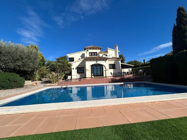 Villa in Hacienda del Alamo - view 1