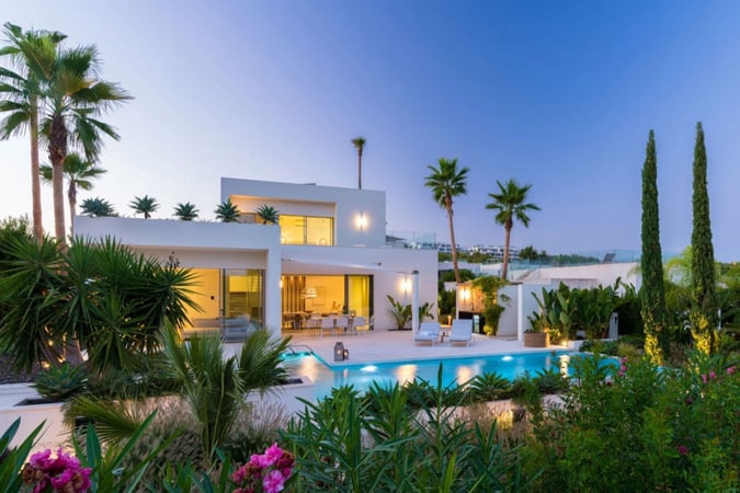 Villa in San Miguel de Salinas - view 1