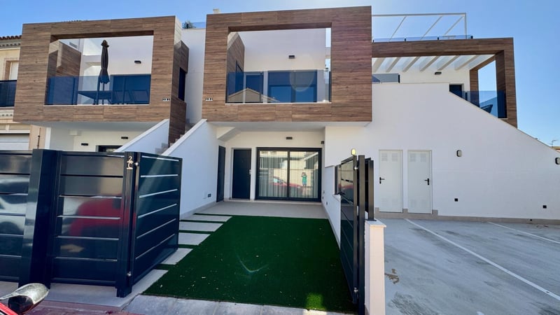 Villa in San Pedro del Pinatar - view 1