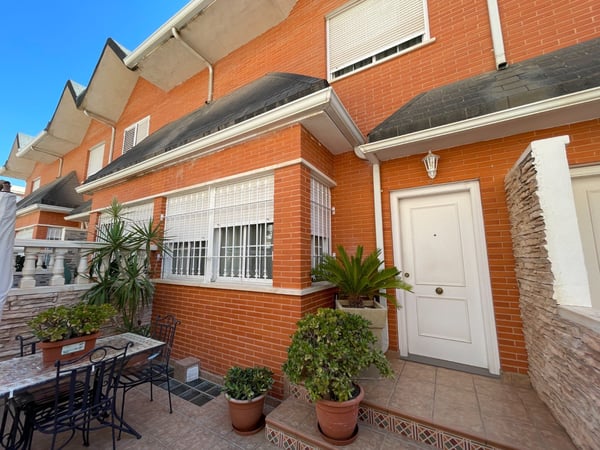 House in Elche - view 1