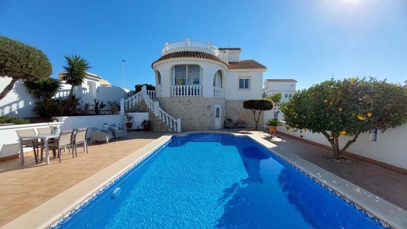 Villa in Vina de Raja - view 1