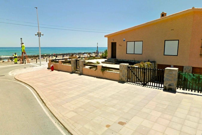 House in Torrelamata - view 1