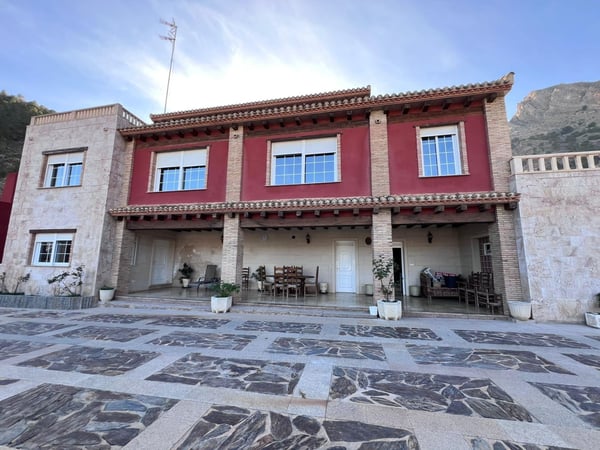 Villa in Bonanza Reiguero - view 1