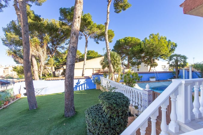 Villa in Torrevieja - view 1