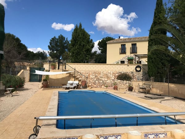 Farm, Ranch or Equestrian in Monovar - view 1
