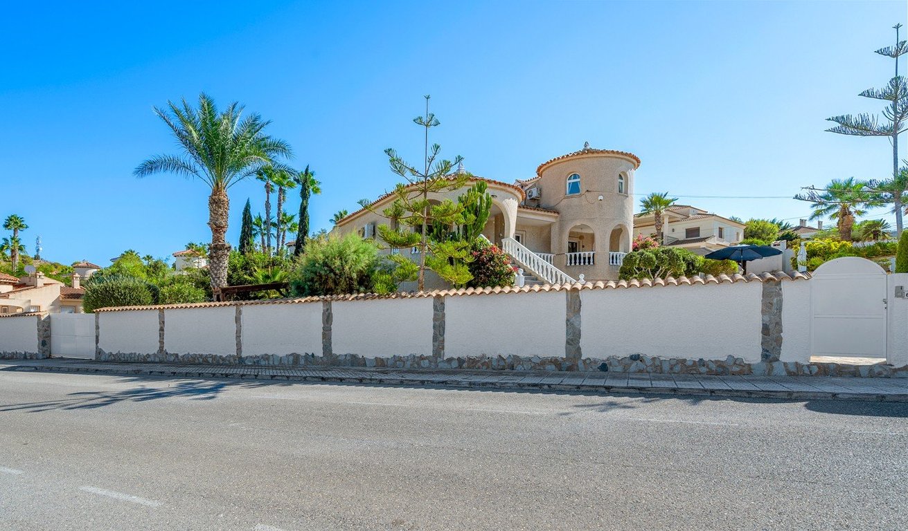 Villa in Cox - Image 3