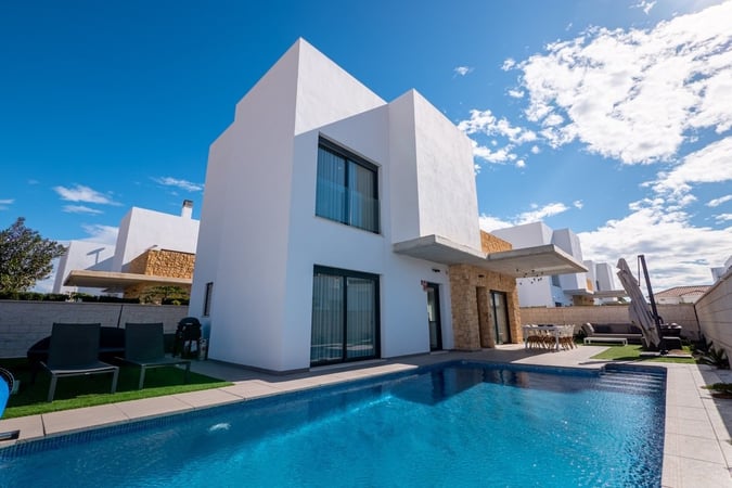 Villa in Algorfa - view 1