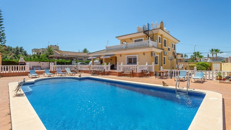 Villa in Torrevieja - view 1
