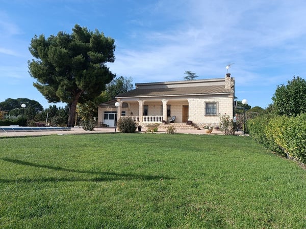 Villa in Yecla - view 1
