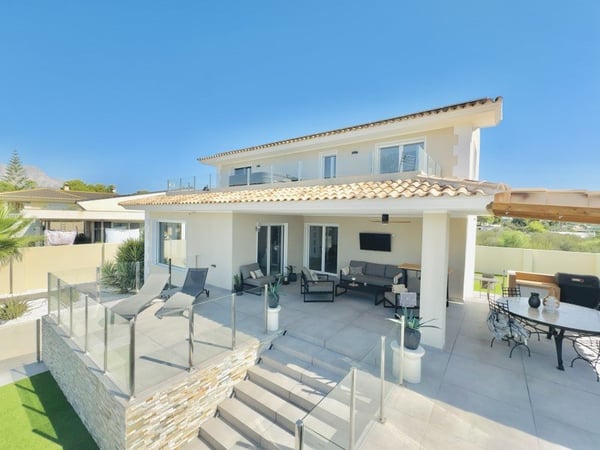 Villa in l'Alfas del Pi - view 1