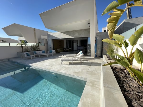Villa in Algorfa - view 1