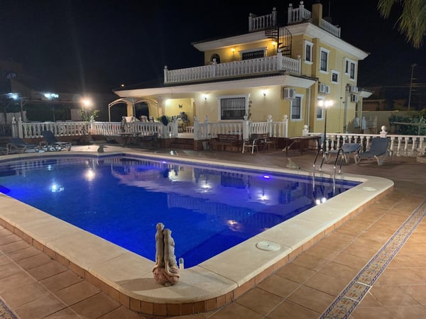 Villa in Urbanizacion los Balcones - view 1