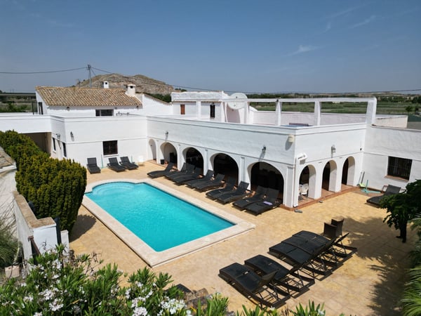 Villa in Cascante - view 1