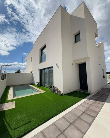 Villa in Benijofar - view 1