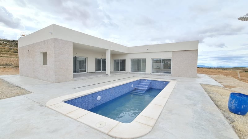 Villa in Torre del Rico - view 1