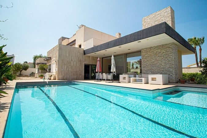 Villa in l'Alfas del Pi - view 1