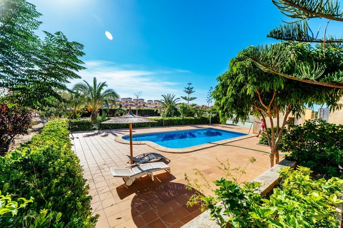 Villa in Ciudad Jardin - view 1