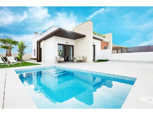 Villa in Los Montesinos - view 1