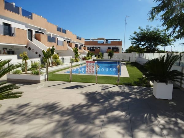 Apartment in Pilar de la Horadada - view 1