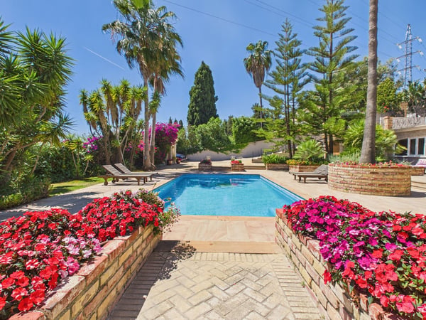 House in Benahavis - view 1