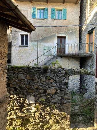 House in Domaso - view 1