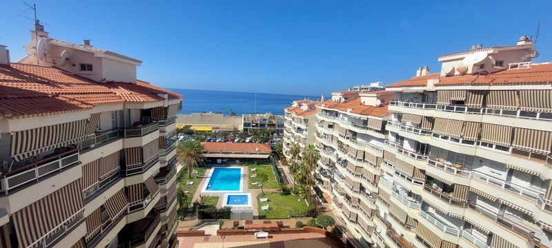 Apartment in Los Cristianos - view 1