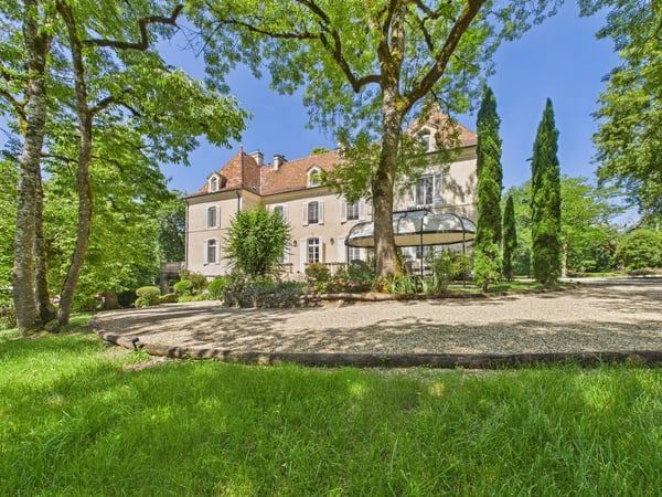 House in Issigeac - view 1
