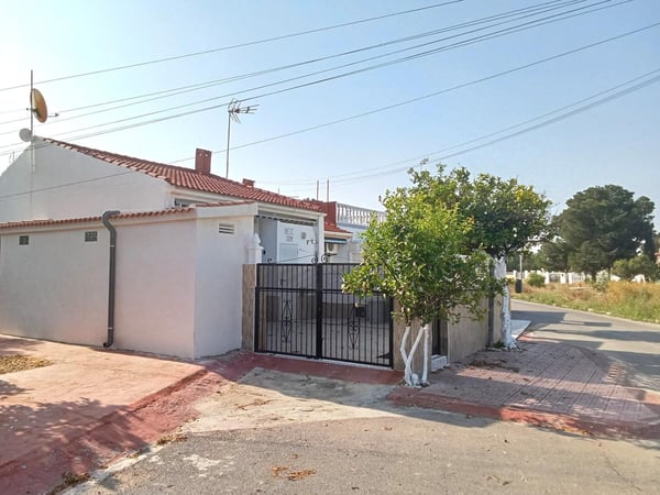 House in San Luis - view 1