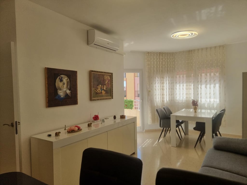 Apartment in Torrevieja - Image 2