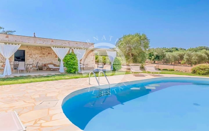 Villa in Ceglie Messapica - view 1