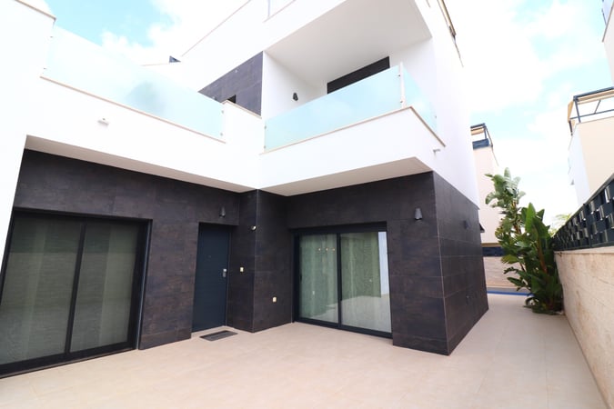 House in Benijofar - view 1