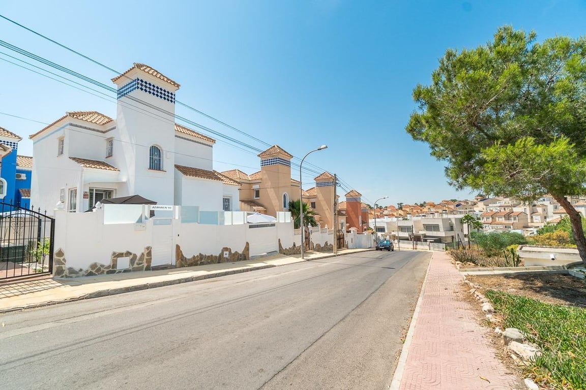House in San Miguel de Salinas