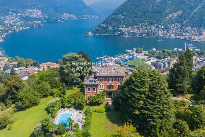 Apartment in Como - view 1